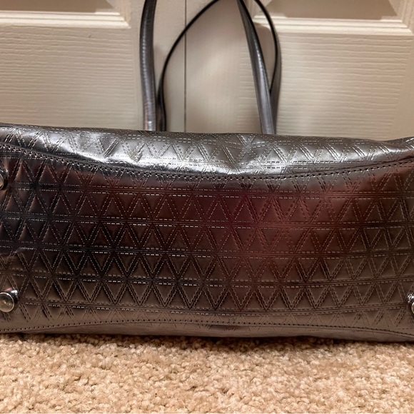 Metallic silver Michael’s Kors tote with large wallet - Picture 2 of 6